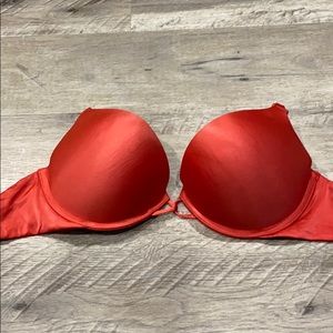 BNWOT Victoria’s Secret Bombshell Bra
